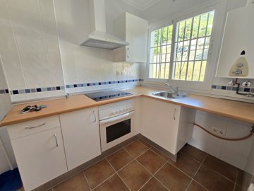 1374-village-house-for-sale-in-alcaucin-48590