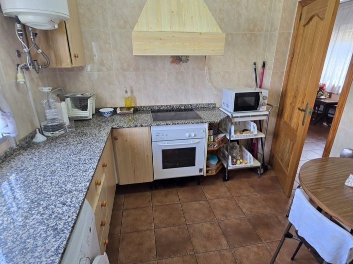 Image No.14-4 Bed Village House for sale