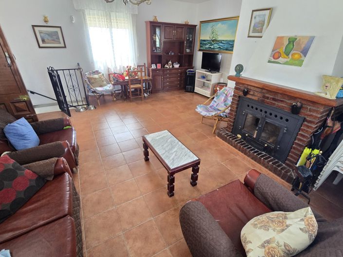 Image No.18-4 Bed Village House for sale