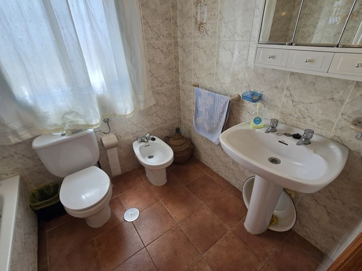 Image No.19-4 Bed Village House for sale