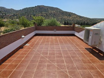 1377-villa-for-sale-in-alcaucin-48427-large
