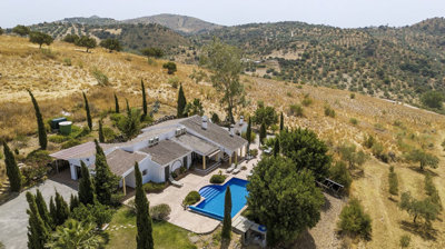 1 - Vinuela, Villa