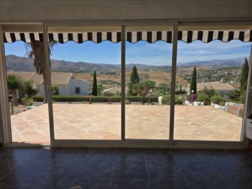 1383-villa-for-sale-in-alcaucin-48761-large