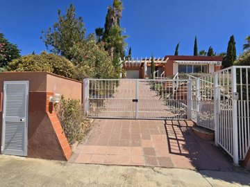 1383-villa-for-sale-in-alcaucin-48824-large