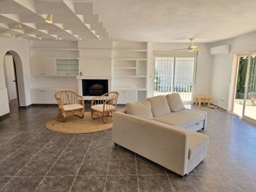 1383-villa-for-sale-in-alcaucin-48753-large