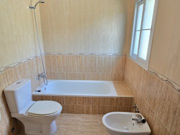 1387-village-house-for-sale-in-alcaucin-49261