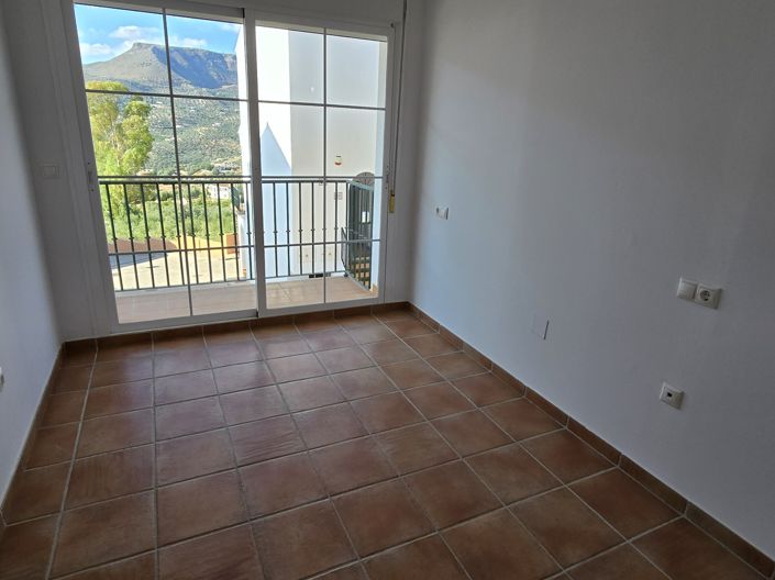 Image No.19-3 Bed Village House for sale