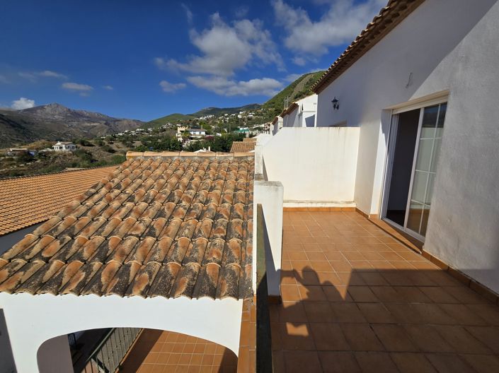 Image No.9-3 Bed Village House for sale