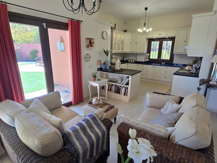 Image No.20-6 Bed Villa for sale