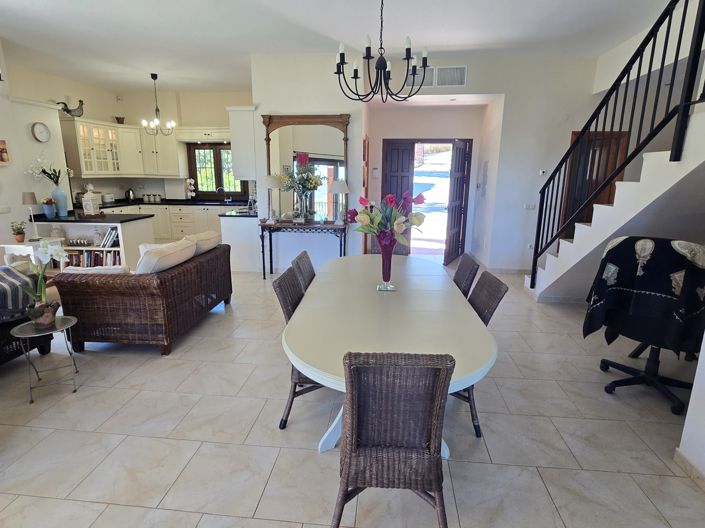 Image No.22-6 Bed Villa for sale