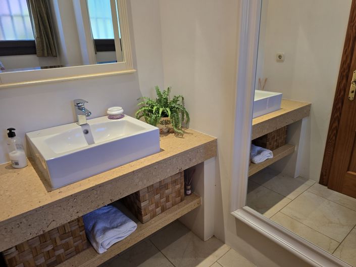 Image No.26-6 Bed Villa for sale