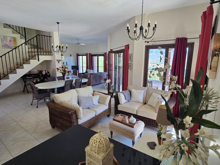 Image No.21-6 Bed Villa for sale