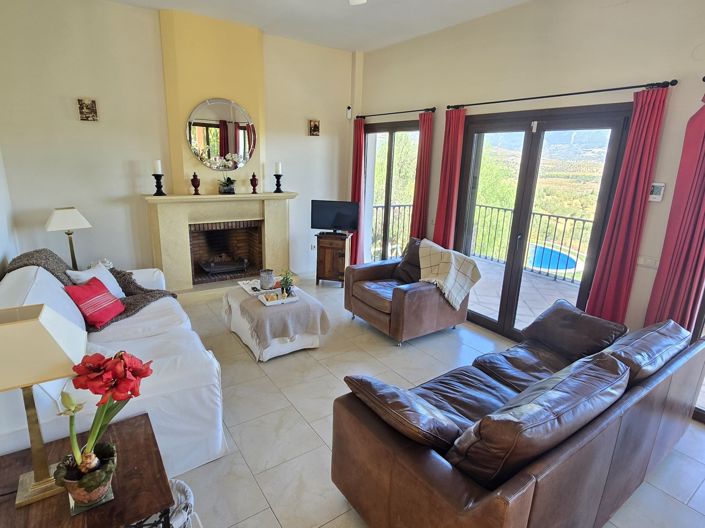 Image No.23-6 Bed Villa for sale