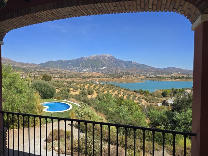 Image No.25-6 Bed Villa for sale