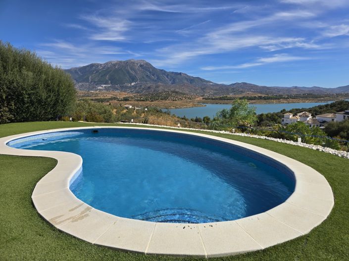 Image No.4-6 Bed Villa for sale