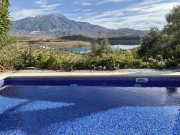 1388-villa-for-sale-in-vinuela-50349-large