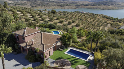 1388-villa-for-sale-in-vinuela-49530-large