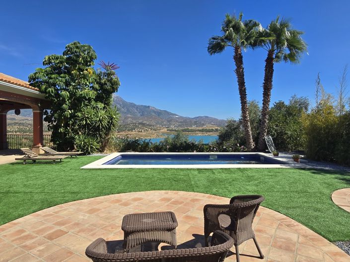 Image No.15-6 Bed Villa for sale