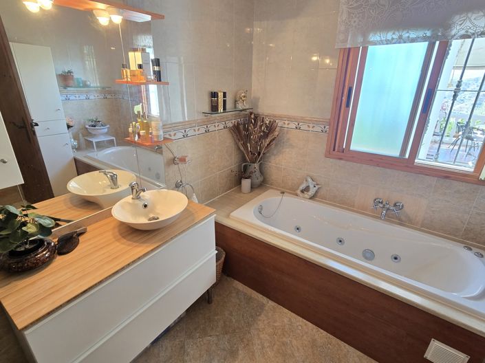 Image No.28-Villa de 5 chambres à vendre à Canillas de Aceituno