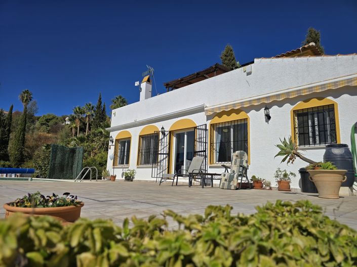 Image No.3-3 Bed Villa for sale