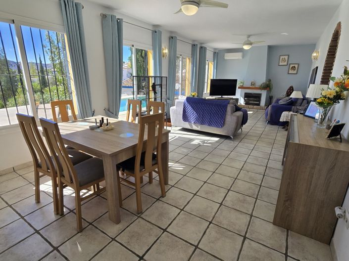 Image No.15-3 Bed Villa for sale