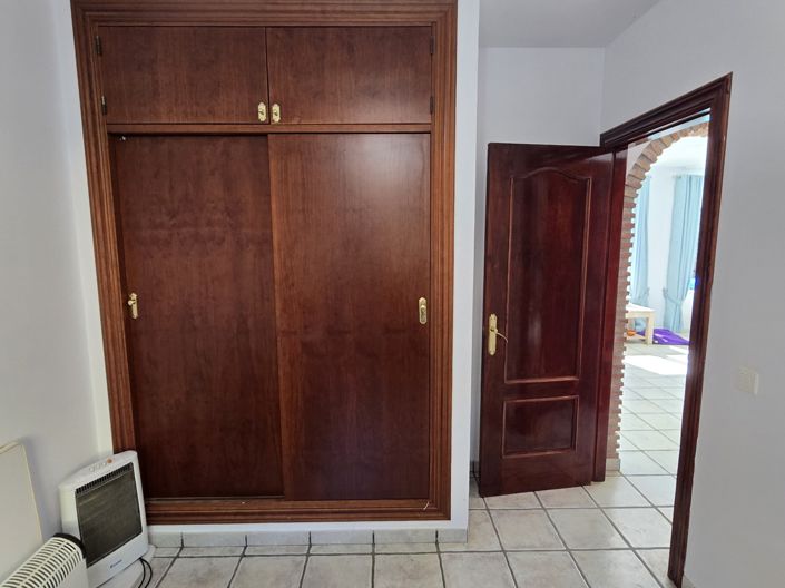 Image No.25-3 Bed Villa for sale