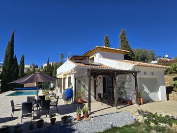 1393-villa-for-sale-in-vinuela-49969-large
