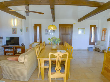 1395-villa-for-sale-in-canillas-de-aceituno-4