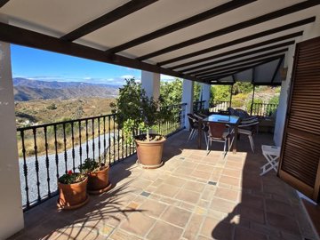 1395-villa-for-sale-in-canillas-de-aceituno-4