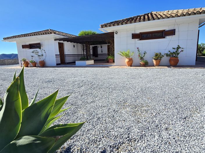 Image No.45-4 Bed Villa for sale