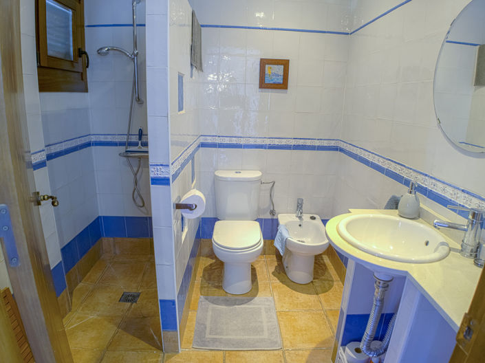 Image No.28-4 Bed Villa for sale