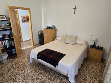 1397-village-house-for-sale-in-alcaucin-49900