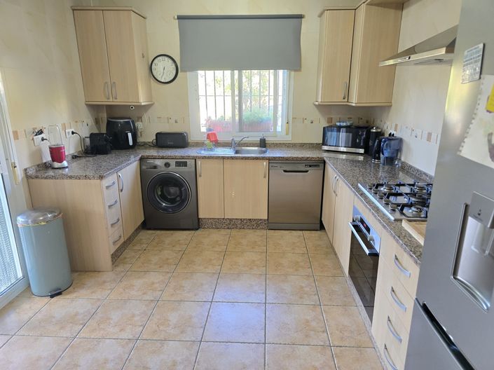 Image No.20-3 Bed Villa for sale