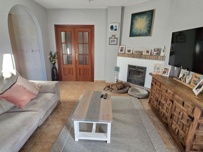 Image No.25-3 Bed Villa for sale