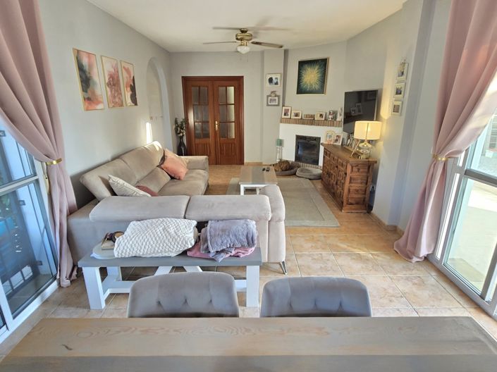 Image No.26-3 Bed Villa for sale