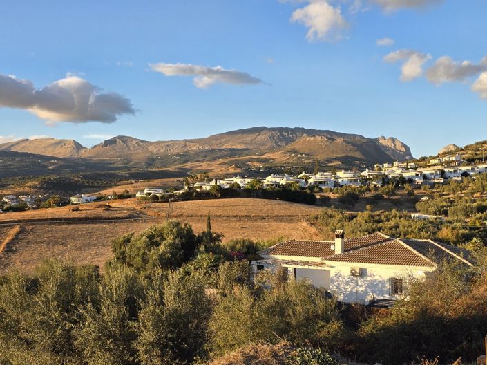 Image No.5-3 Bed Villa for sale