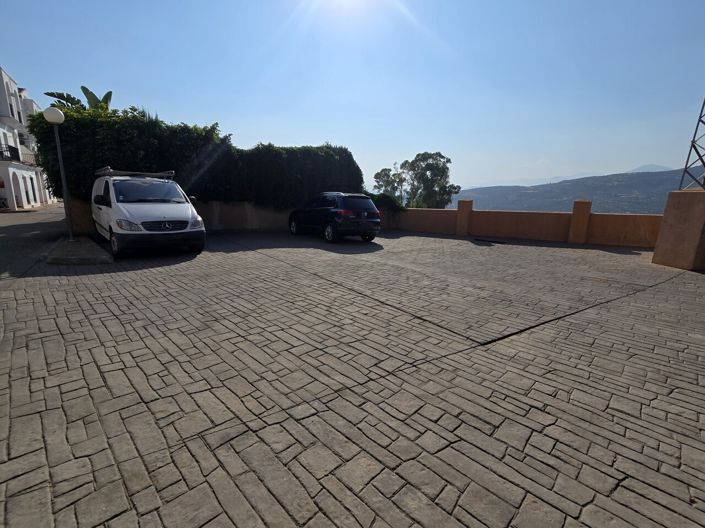 Image No.23-3 Bed Village House for sale