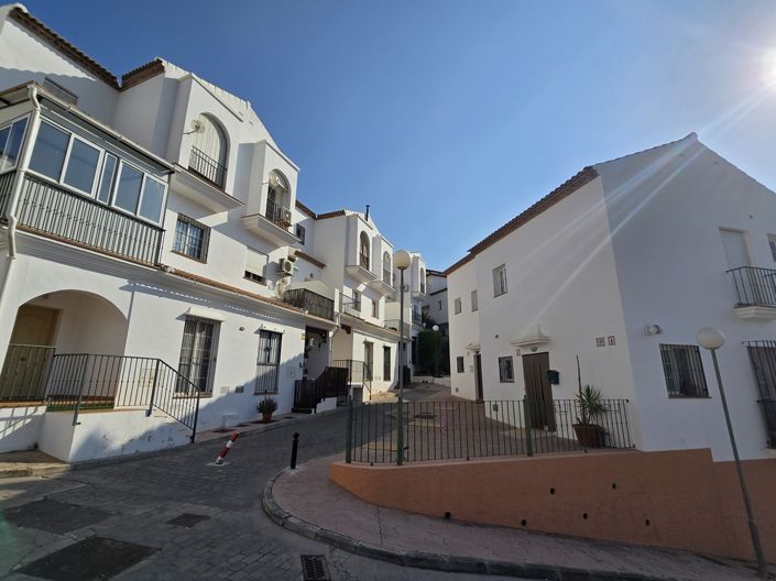 Image No.24-3 Bed Village House for sale