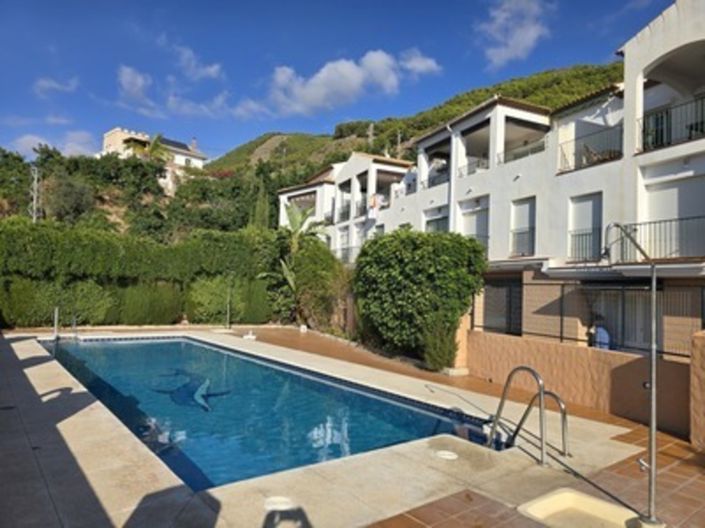 Image No.8-3 Bed Village House for sale