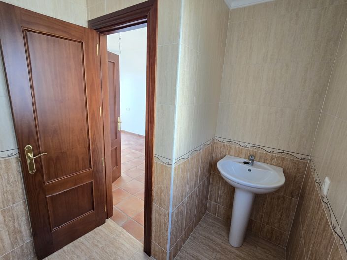 Image No.19-Maison de village de 3 chambres à vendre à Alcaucín