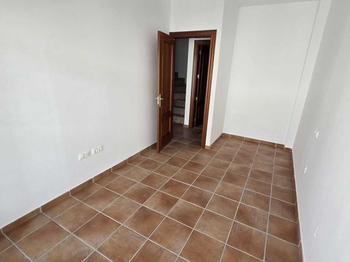 Image No.30-3 Bed Village House for sale