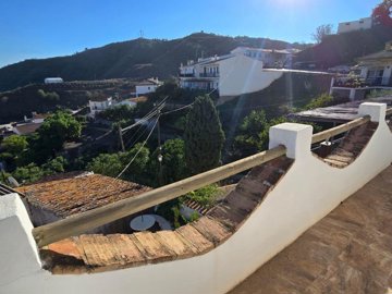 1220-village-house-for-sale-in-vinuela-50749-