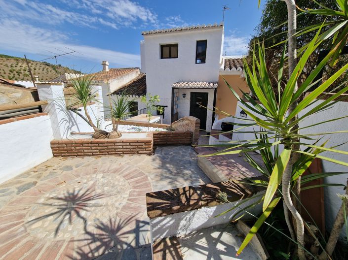 Image No.3-2 Bed Village House for sale