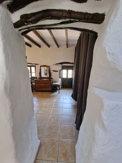 Image No.25-2 Bed Village House for sale