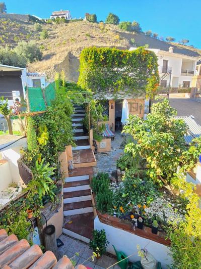 Image No.32-2 Bed Village House for sale