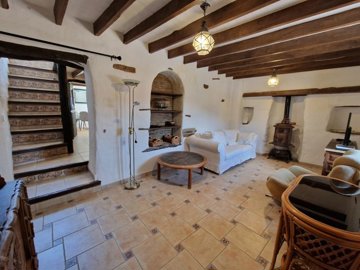 1220-village-house-for-sale-in-vinuela-39187-