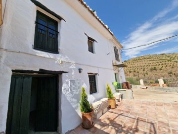 1220-village-house-for-sale-in-vinuela-39185-