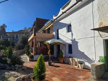 1220-village-house-for-sale-in-vinuela-50764-