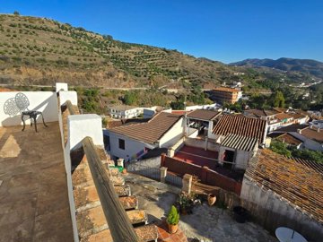 1220-village-house-for-sale-in-vinuela-50750-