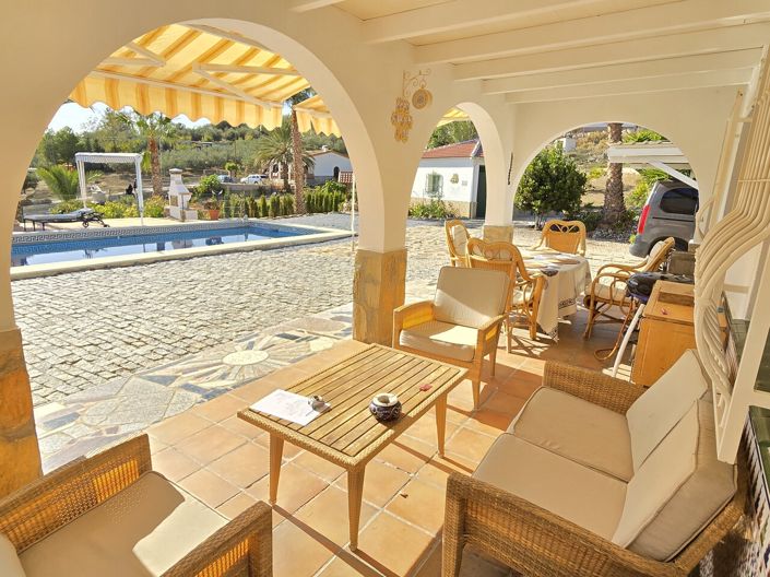 Image No.6-Villa de 3 chambres à vendre à Alcaucín